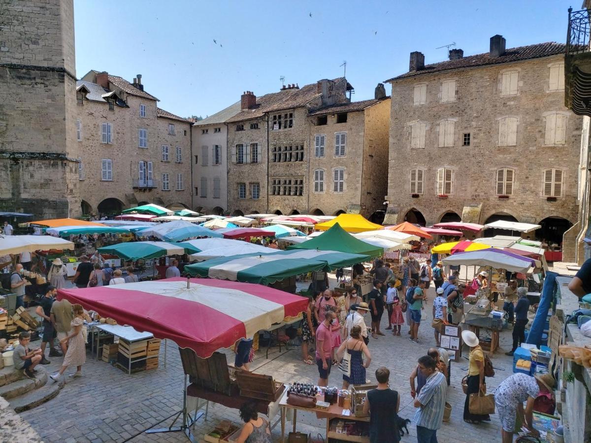 Апартаменты Le Saint-Georges Вильфранш-де-Руэрг Экстерьер фото
