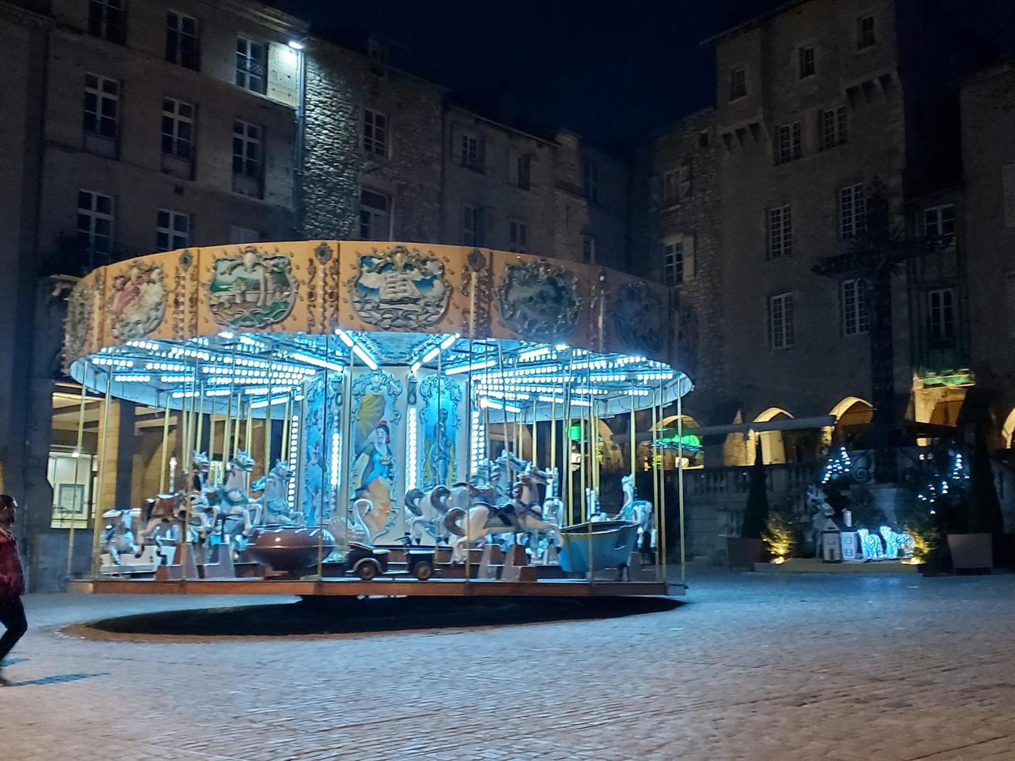 Апартаменты Le Saint-Georges Вильфранш-де-Руэрг Экстерьер фото